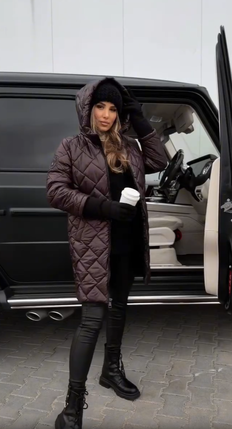 Małgorzata™ | Elegancka pikowana kurtka puchowa z kapturem